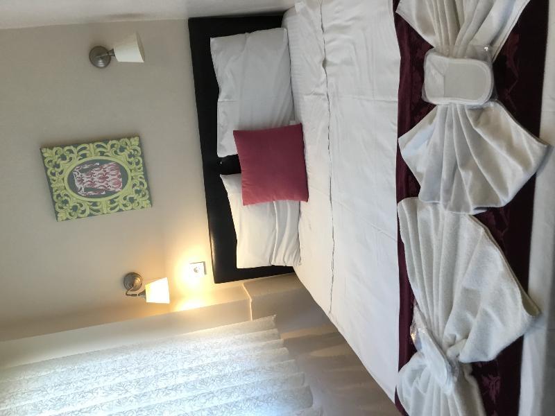 Berce Hotell Istanbul Exteriör bild